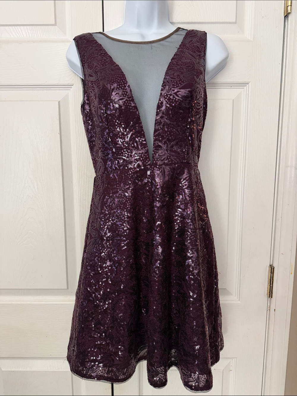BCBGMaxazria Plum Sequin Fit-and-Flare Dress with Sheer V-Neck Sz 2 NWOT